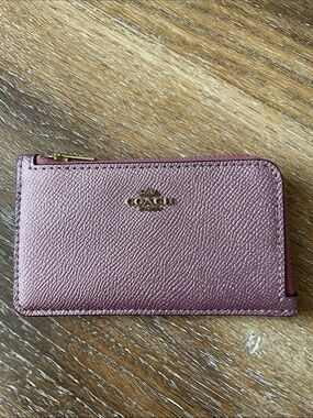 COACH ZIP SMALL METALLIC LEATHER CARD CASE IN PINK